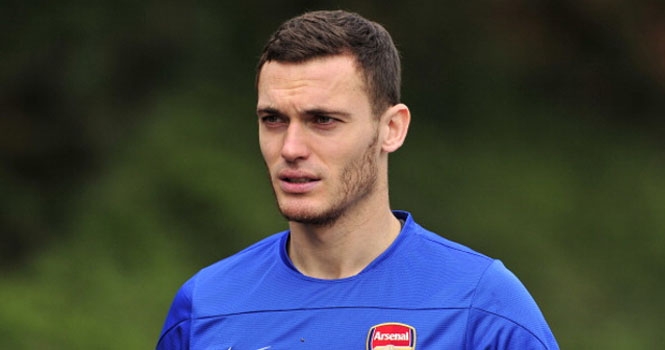 AS Roma muốn có đội trưởng của Arsenal