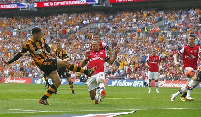 Video bàn thắng: Arsenal 3-2 Hull City (Chung kết FA Cup 2013/14)