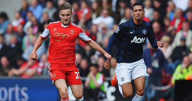 Southampton gặp biến, Luke Shaw đã gần Man Utd hơn