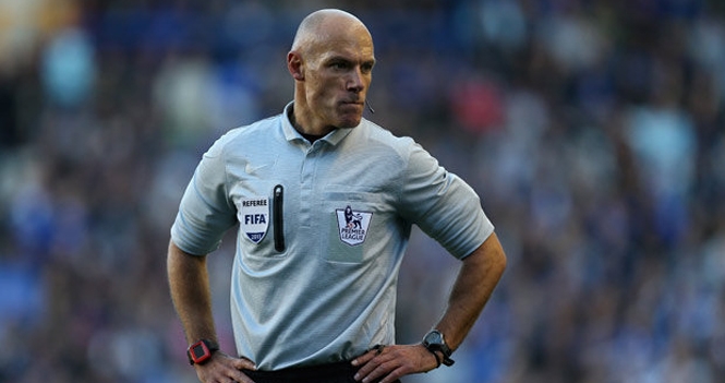 Trọng tài Howard Webb thừa nhận là fan của Man Utd