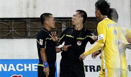 Trọng tài Võ Minh Trí không “cướp” bàn thắng của SLNA