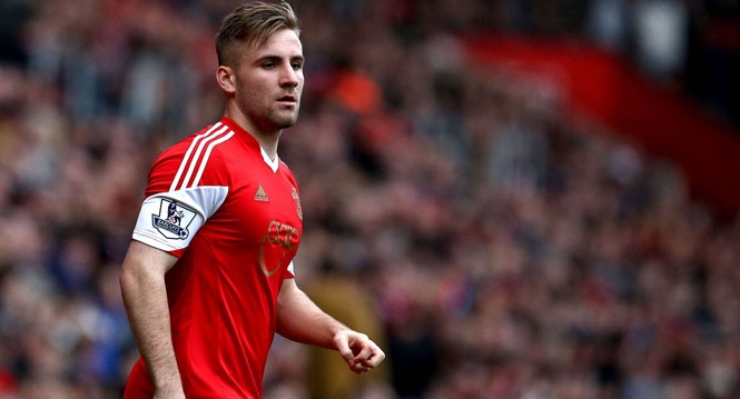 Chấp nhận để tiền đạo ra đi, Man Utd sẽ có Luke Shaw