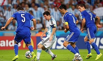 HLV Sabella muốn Messi phải sáng hơn nữa