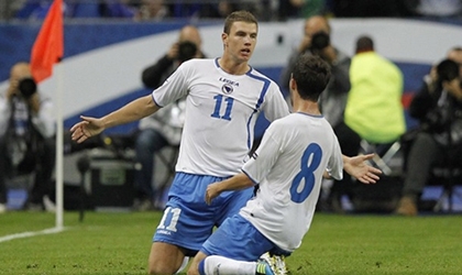 Pjanic công khai chèo kéo Dzeko