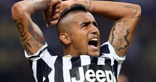 Juventus mở đường cho Arturo Vidal tới Man United?