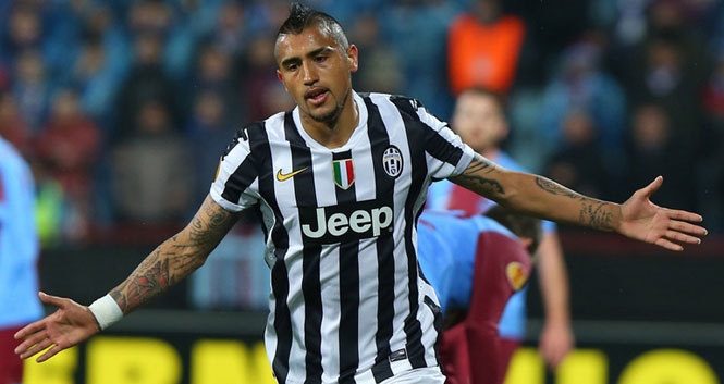 Loạn thông tin Man Utd từ bỏ việc theo đuổi Arturo Vidal