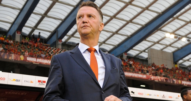 HLV Van Gaal bắt đầu làm ‘cách mạng’ ở Man Utd