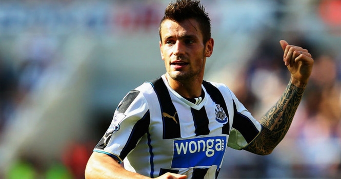 Chi 10 triệu bảng, Arsenal hoàn tất việc mua Debuchy