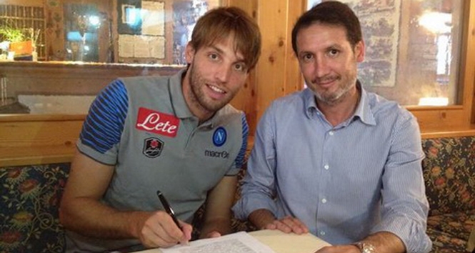 Michu CHÍNH THỨC chia tay Swansea để đến Napoli