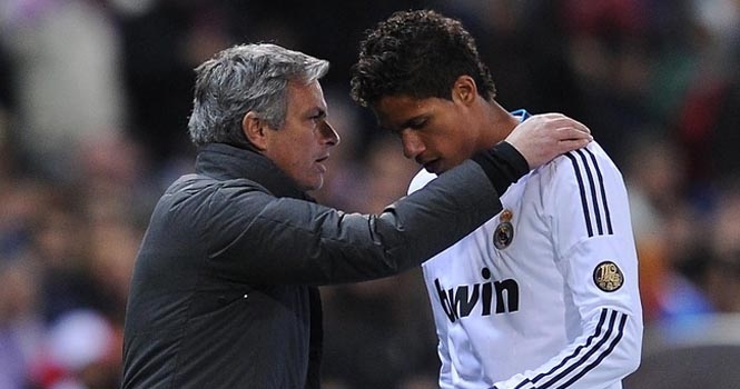 Varane muốn rời Real để tái hợp với Mourinho tại Chelsea