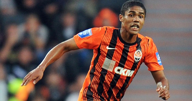 Hụt Di Maria, Man Utd nhắm Douglas Costa thay thế