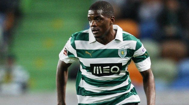 Tuột Khedira, Arsenal hỏi mua Carvalho