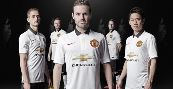 Đổi nhà tài trợ, Man Utd ra mắt áo đấu sân khách mùa giải 2014-15