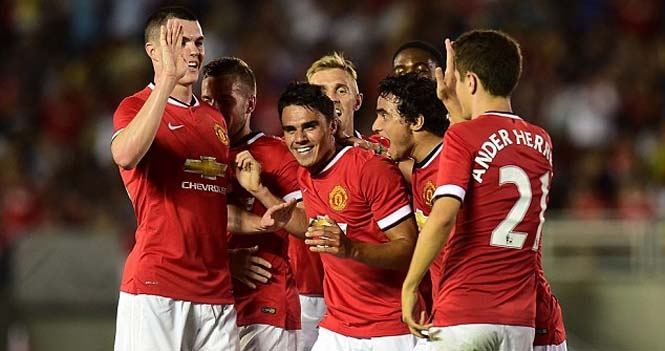 Màn ra mắt ấn tượng của Herrera và Luke Shaw