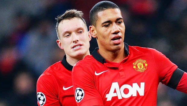 Phil Jones hoặc Smalling có thể làm đội trưởng MU