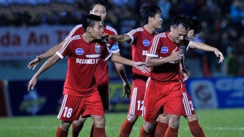 Những điểm nhấn đáng nhớ sau vòng 22 V-League 2014
