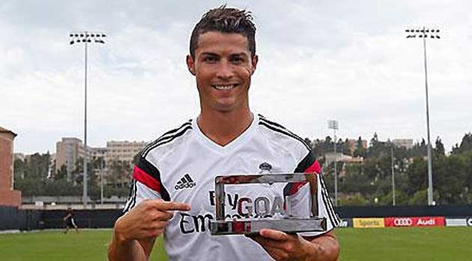 VIDEO: Những hình ảnh đáng chú ý đầu tiên của Ronaldo sau World Cup 2014