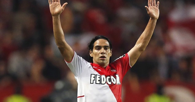 Huyền thoại John Aldridge khuyên Liverpool mua Falcao