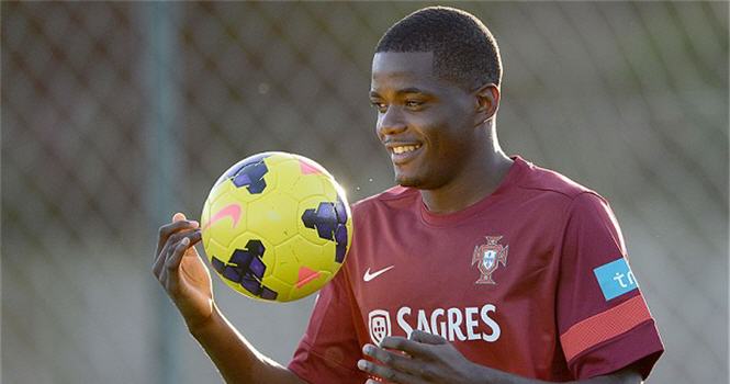 Chuyển Nhượng 3/8: Arsenal chốt sổ bằng William Carvalho