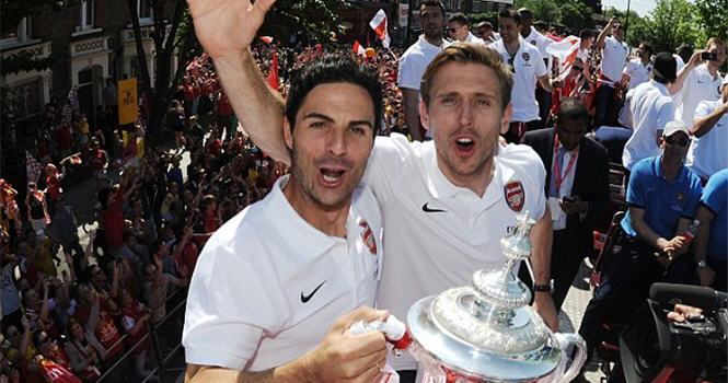 Chuyển Nhượng 4/8: Bilbao quyết đưa Arteta và Monreal về La Liga