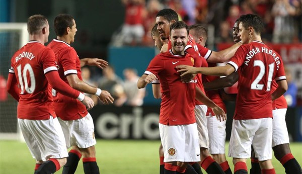 Lội ngược dòng trước Liverpool, MU giành cúp ICC 2014