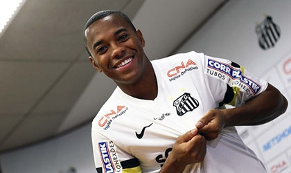 Chính thức: Robinho chia tay AC Milan về lại Santos