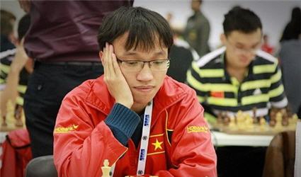 Nguyễn Ngọc Trường Sơn giữ mạch trận bất bại
