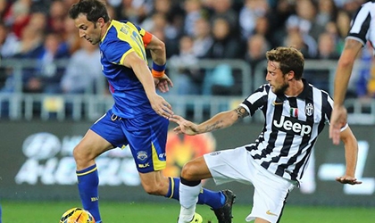 Juve thắng vất các ngôi sao A-League, Allegri đổ tại mệt mỏi