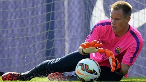 Tân binh Ter Stegen bất ngờ dính chấn thương