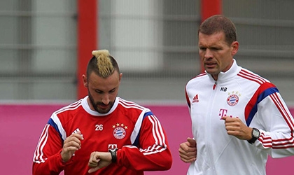 1 người Đức nữa bật bãi khỏi Bayern