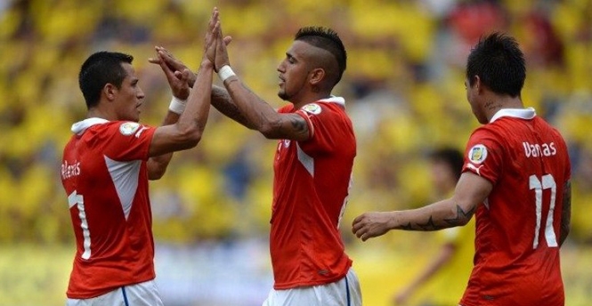 Arsenal bị QPR cướp mất người đá cặp hoàn hảo của Sanchez