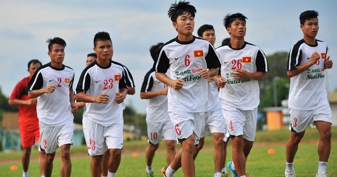 Bầu Đức chính thức lên tiếng về việc cho lứa U19 đá V-League 2015