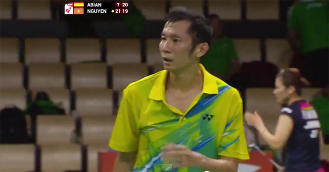 Video cầu lông: Tiến Minh 2-1 Pablo Abian (Vòng 3 VĐTG 2014)
