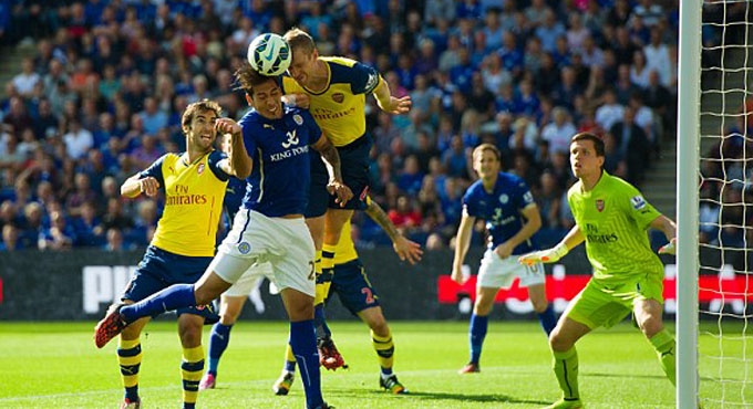 Video clip bàn thắng: Leicester City 1-1 Arsenal (vòng 3 - Ngoại Hạng Anh 2014/15)