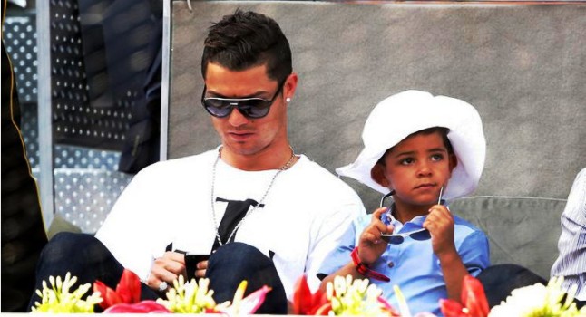 Cristiano Ronaldo lập kỷ lục Guinness ấn tượng