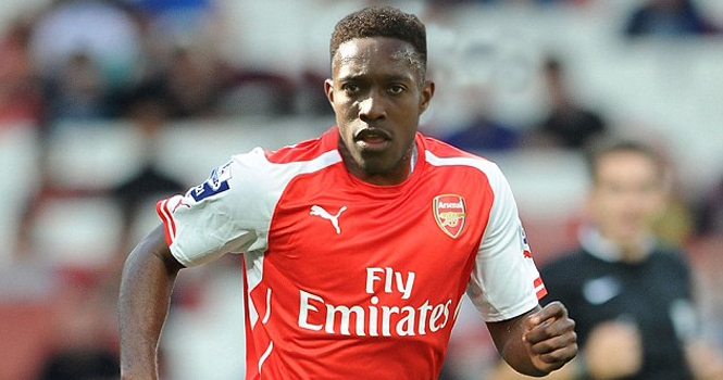 Welbeck bóng gió đòi HLV Wenger cho đá trung phong