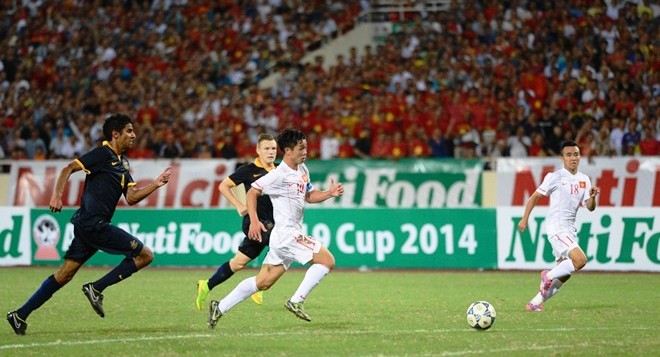 Hình ảnh trái ngược trên khán đài của U19 Việt Nam và ĐTQG