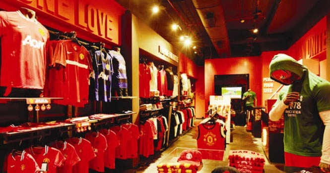 Thi đấu yếu kém, Man Utd vẫn đạt doanh thu kỷ lục