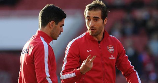 Arsenal rối loạn nhân sự trước thềm trận gặp Dortmund