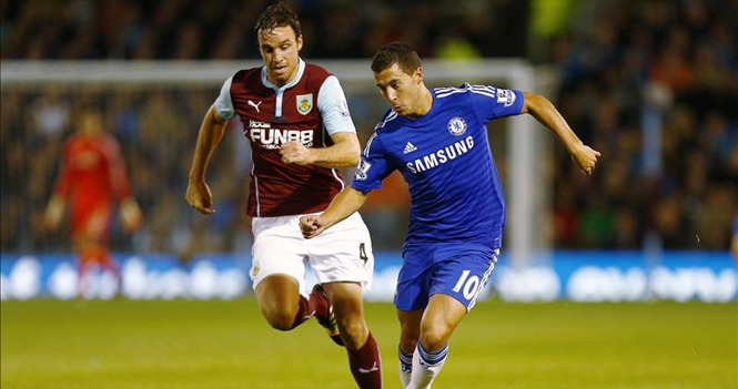 Eden Hazard ký hợp đồng mới, nhận lương 200.000 bảng/tuần