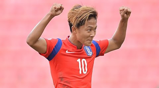 VIDEO: 'Messi Hàn Quốc' lại gây 'sốt' với pha bứt tốc từ giữa sân và ghi bàn