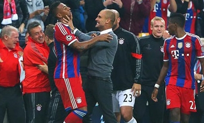 Sau Thomas Muller, Pep Guardiola lại 'bóp cổ' học trò