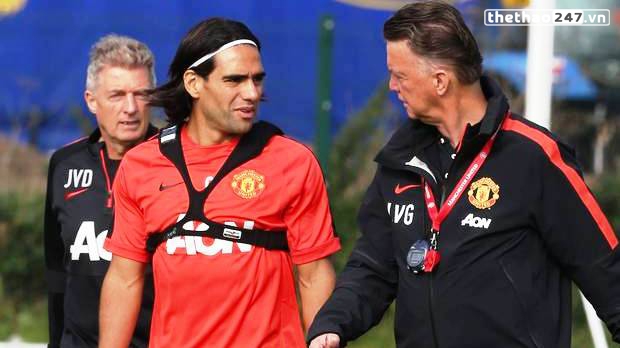 Van Gaal 'dằn mặt' Falcao và các cầu thủ Latin