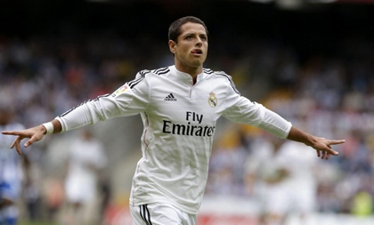 Chicharito: Từ hàng thải đến kẻ thách thức vị trí với Bezema