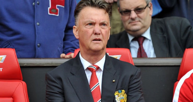 'Louis van Gaal đang xây nhà từ nóc'