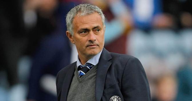 Jose Mourinho 'chửi khéo' HLV của Man City