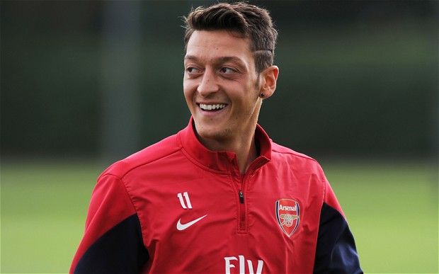 Mesut Ozil muốn đi, Bayern Munich lập tức vào cuộc