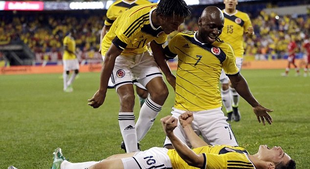 James Rodriguez phản ứng khó hiểu khi ăn mừng
