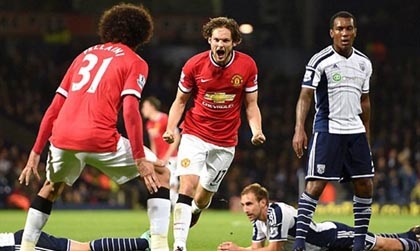 Ghi bàn ‘giải cứu’ MU, Blind đi vào lịch sử Premier League