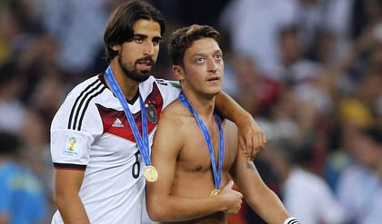 Sami Khedira bất ngờ ra tín hiệu cho Arsenal